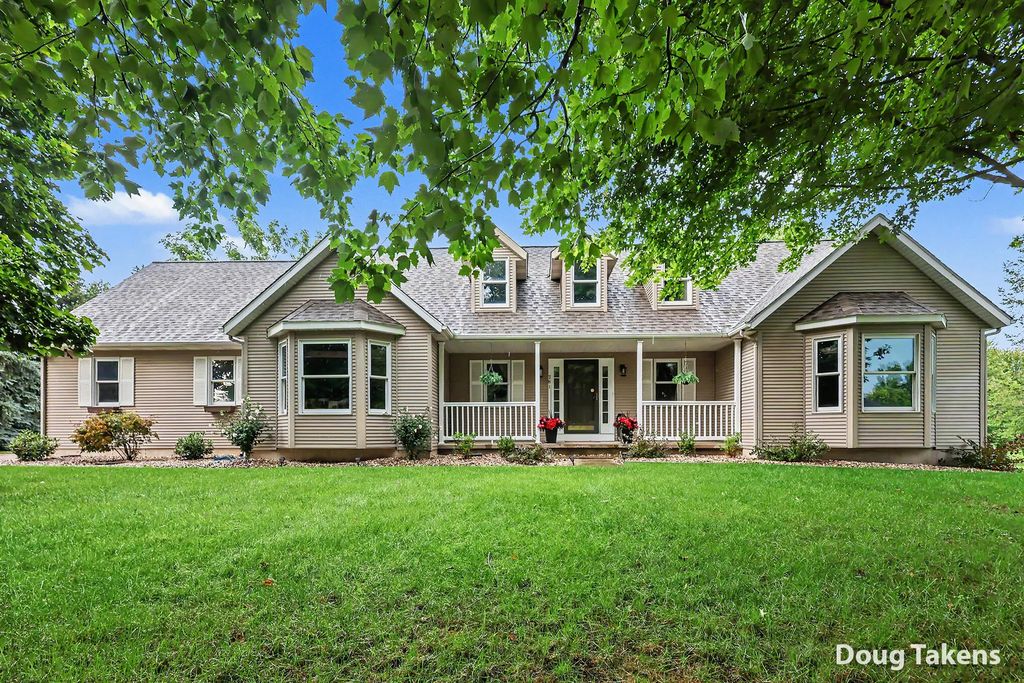 381 White Stag Court, Grandville