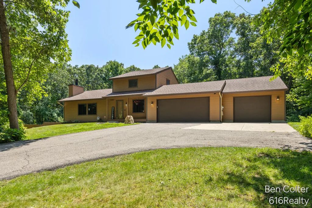 3161 Emberwood Drive, Lowell