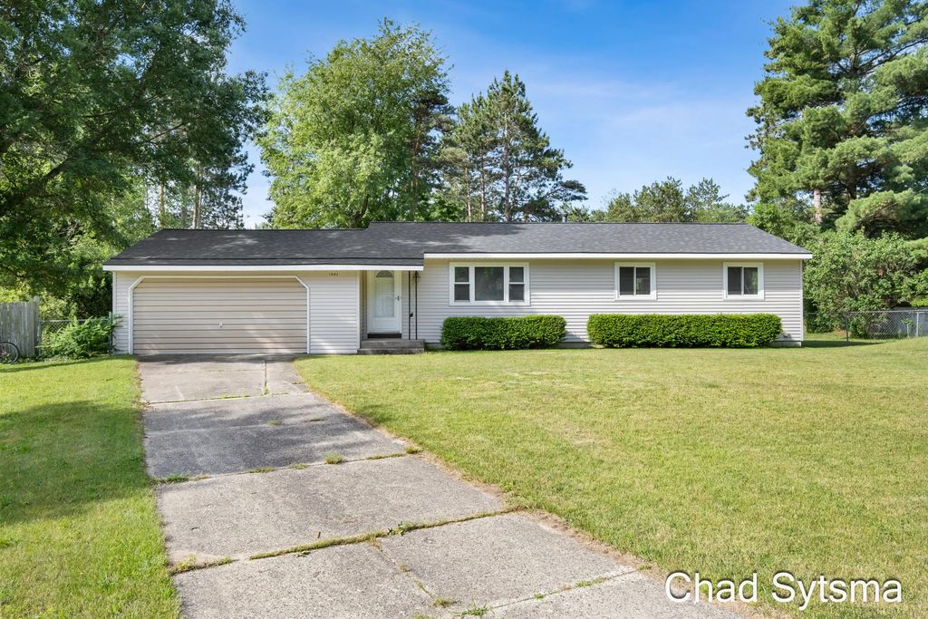 1643 Stonewood Drive, Lowell