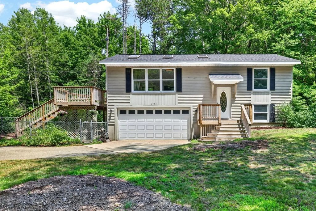 6570 Holly Drive, West Olive