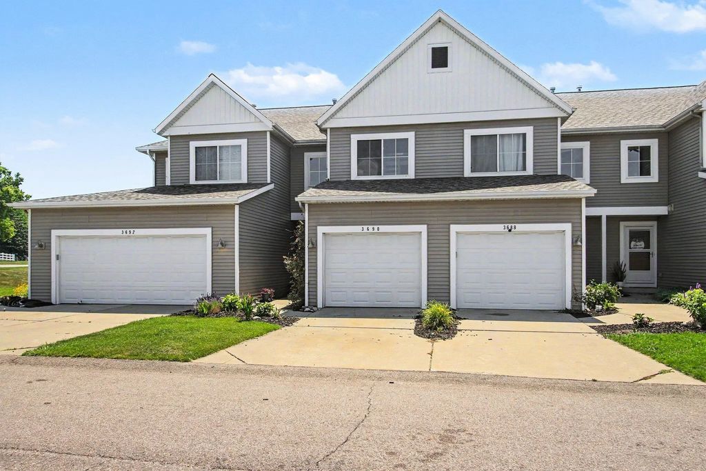 3690 Oxford Court, Hudsonville