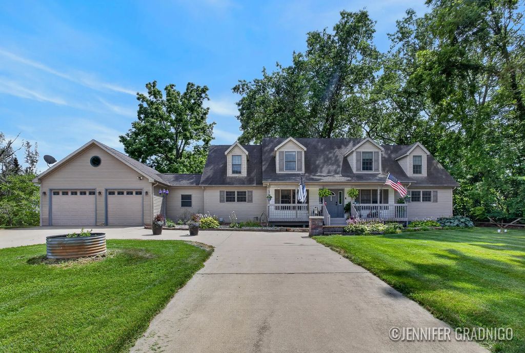 3930 Allegan Dam Road, Allegan