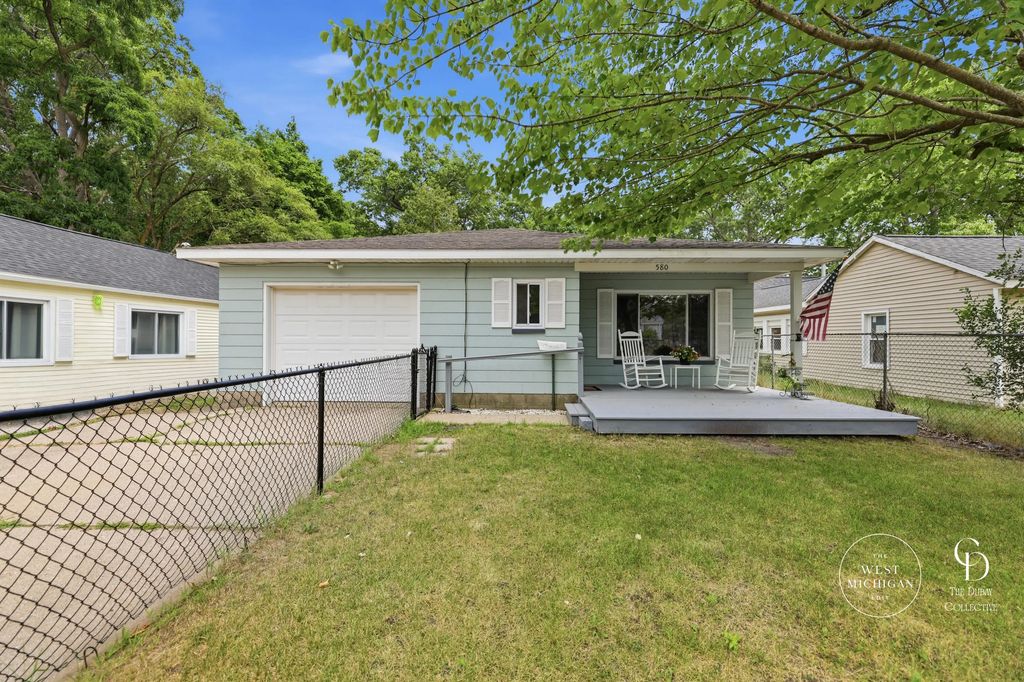 580 West Street, Muskegon