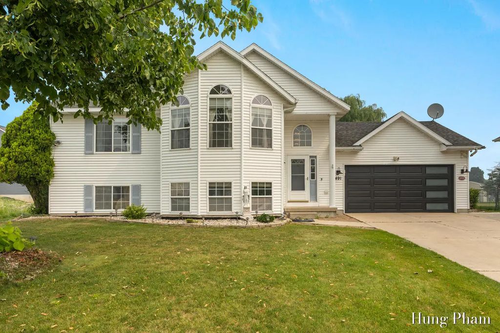 2491 Crystal Meadows Street, Caledonia
