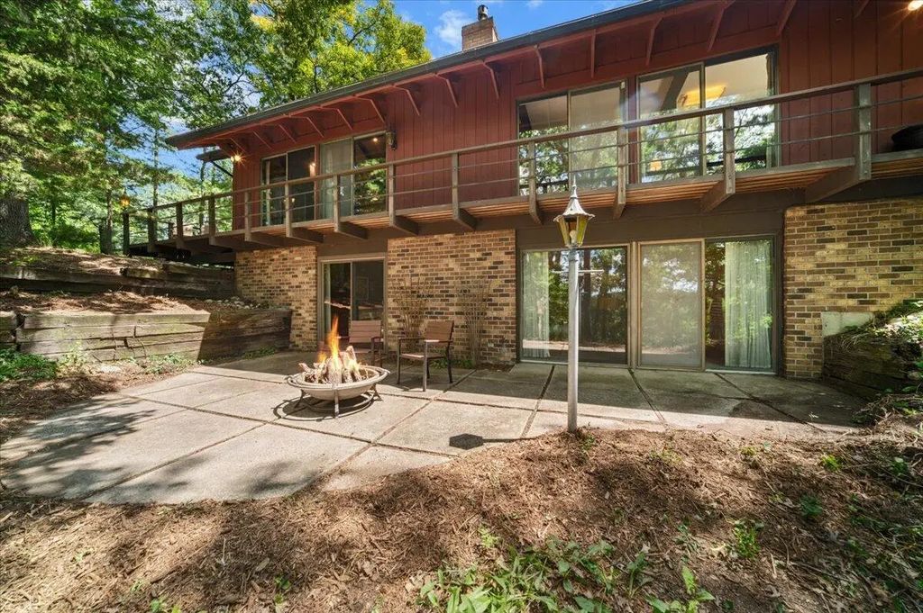 3365 Wildridge Drive, Grand Rapids