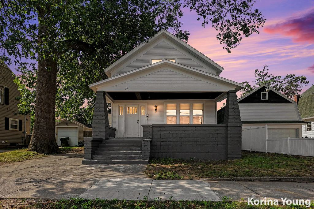 19 Irwin Avenue, Muskegon