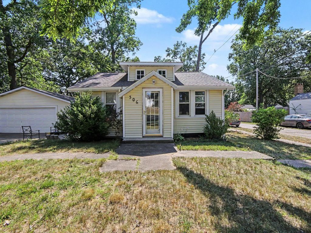 506 Bear Lake Road, North Muskegon