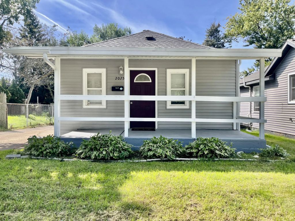 2025 De Hoop Avenue, Wyoming