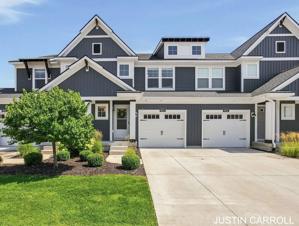 8924 Barrington Lane 40, Jenison