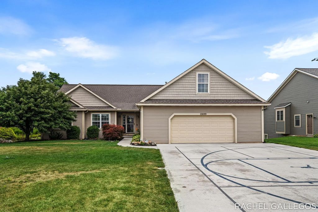 10699 Antelope Drive, Zeeland