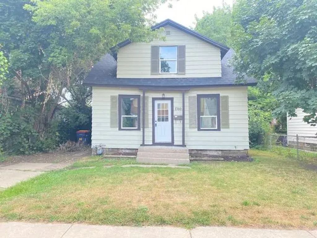 1360 Paris Avenue, Grand Rapids