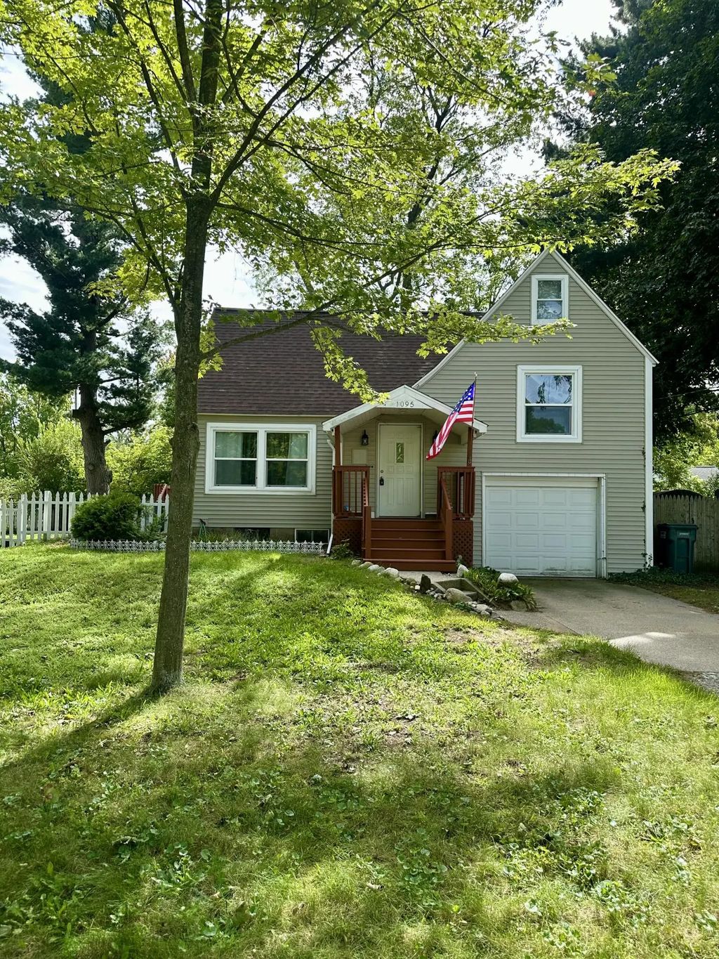 1095 Roosevelt Court, Muskegon