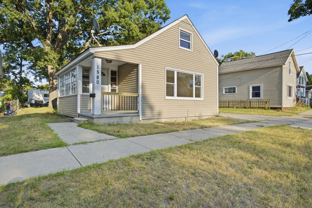 1580 Beidler Street, Muskegon