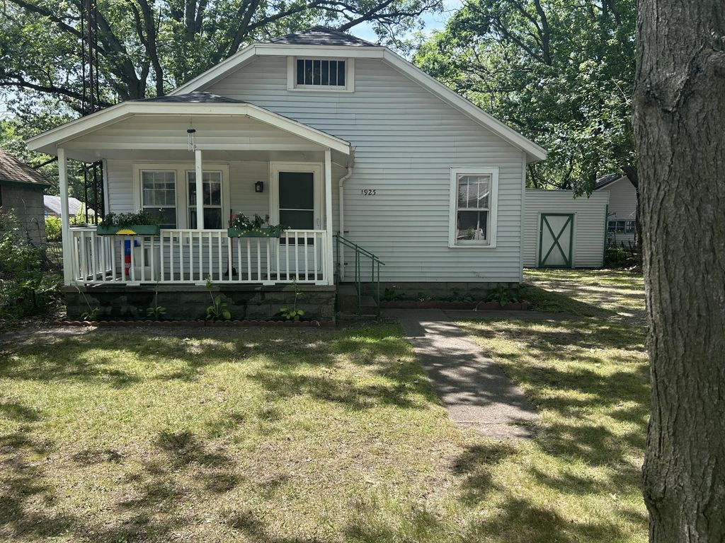 1925 Valley Street, Muskegon