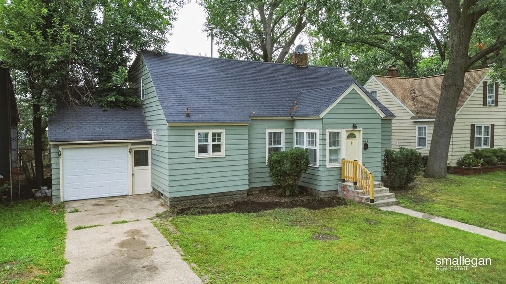 958 Ada Avenue, Muskegon