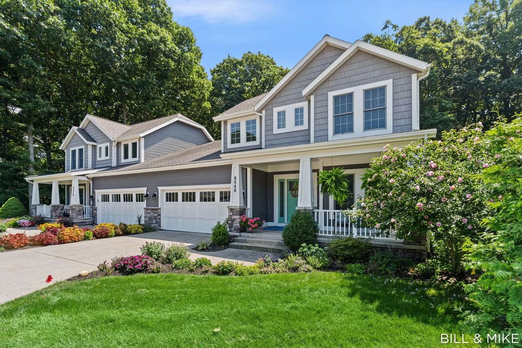 6540 Old Singapore Trail, Saugatuck