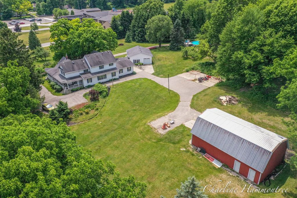 9111 Summit Avenue, Rockford