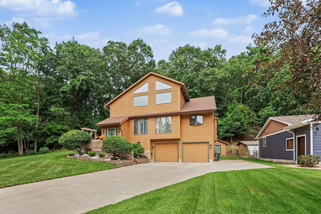 2335 Bluffton Avenue, Muskegon