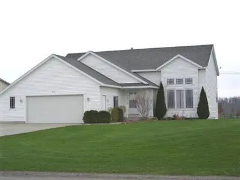 6310 Groen Court, Allendale