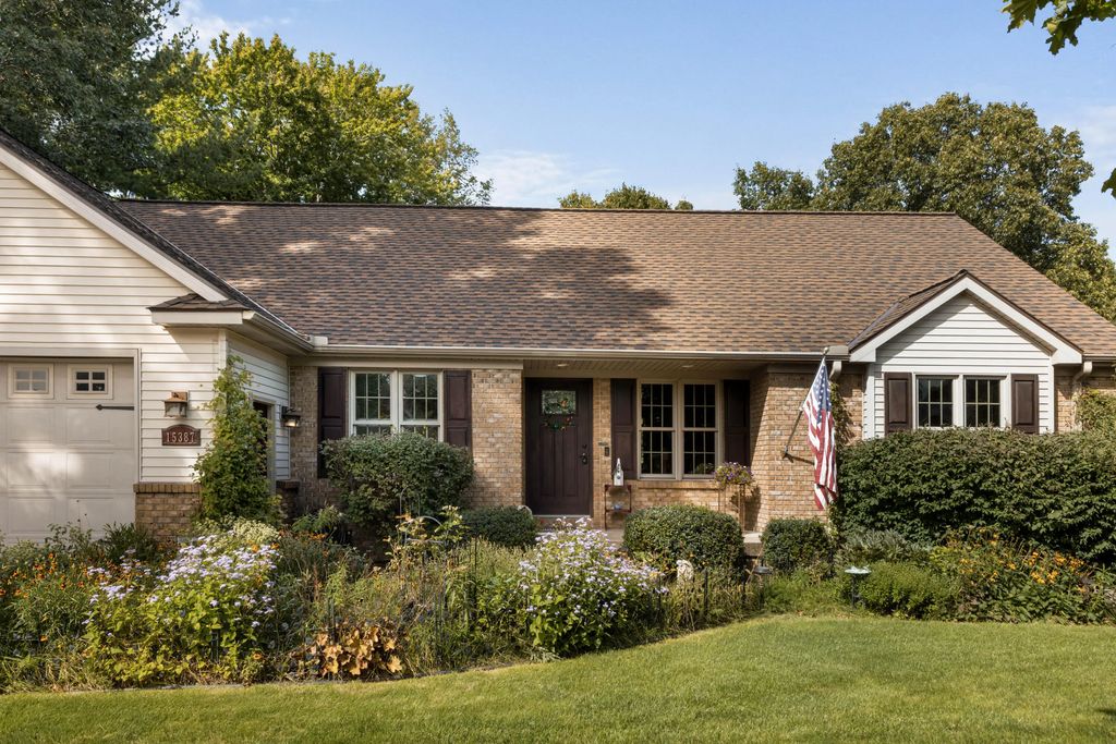 15387 Sundew Street, Grand Haven