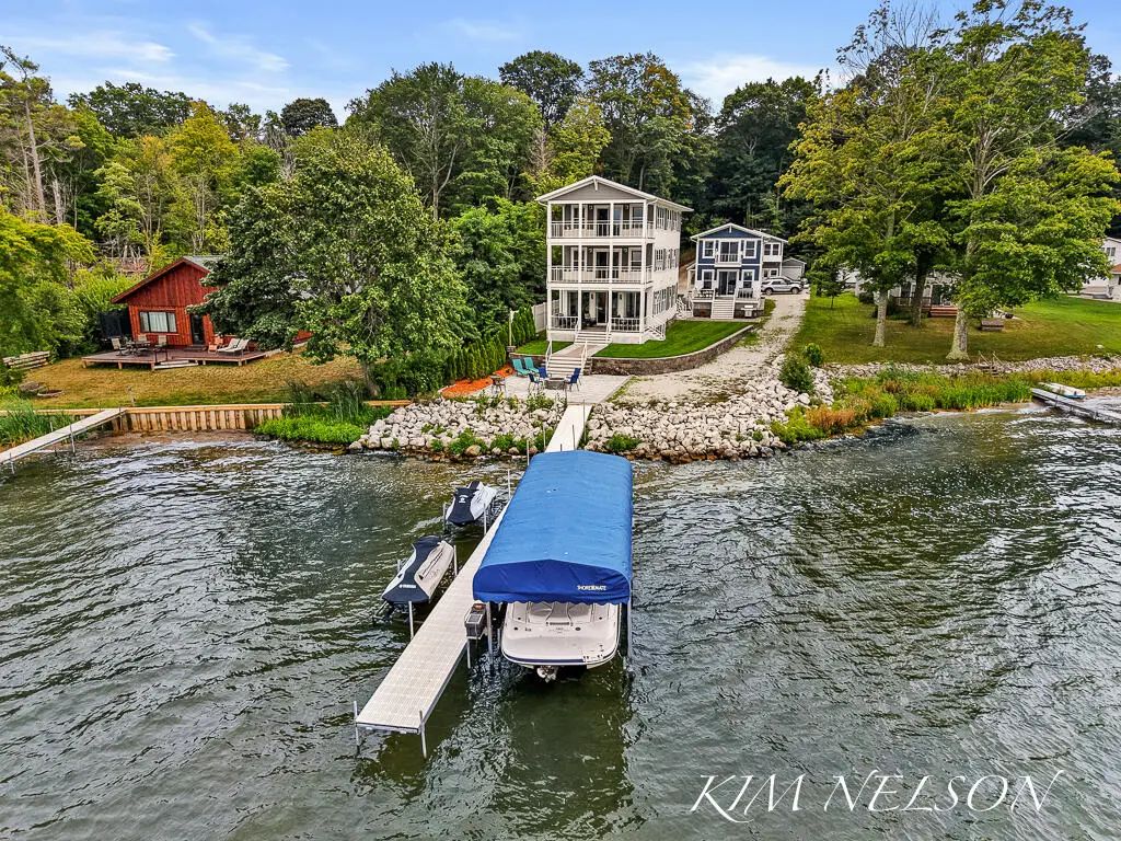 5768 S Shore Drive, Whitehall