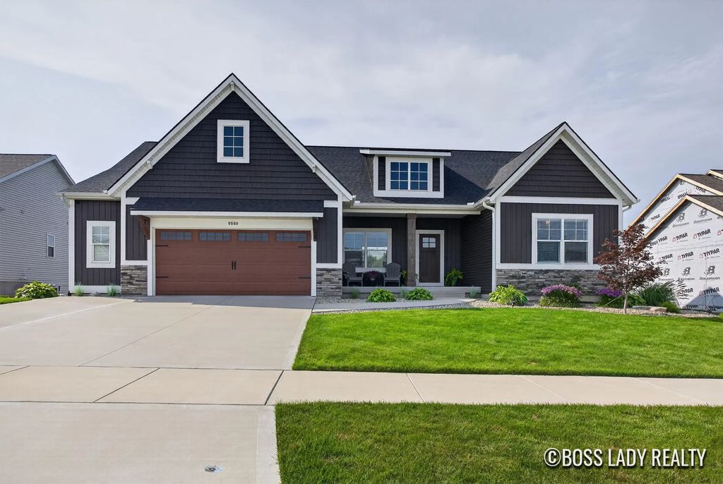 9560 Fields Drive 37, Zeeland