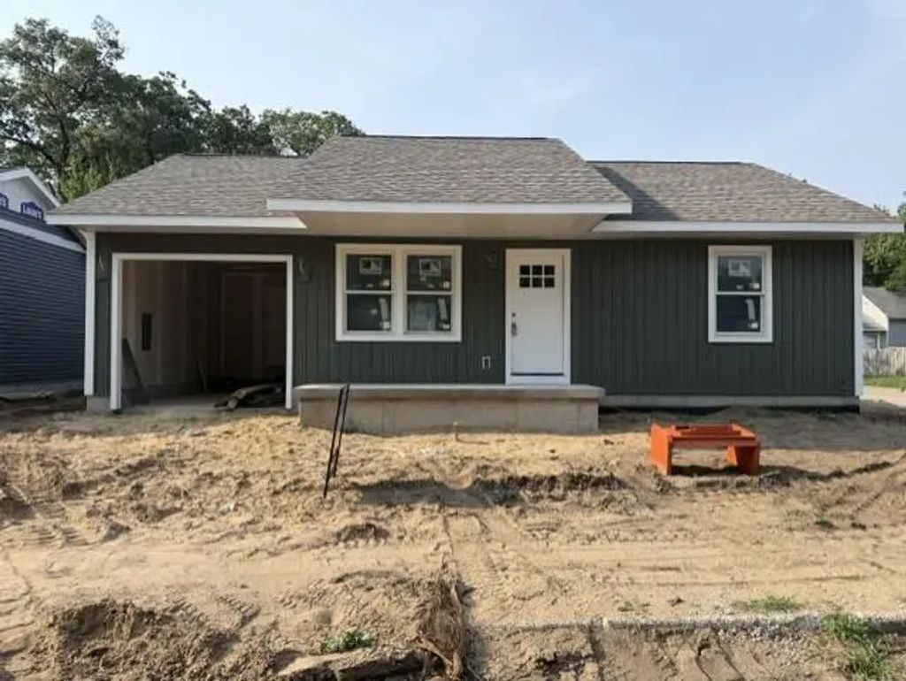 367 E Forest Avenue, Muskegon