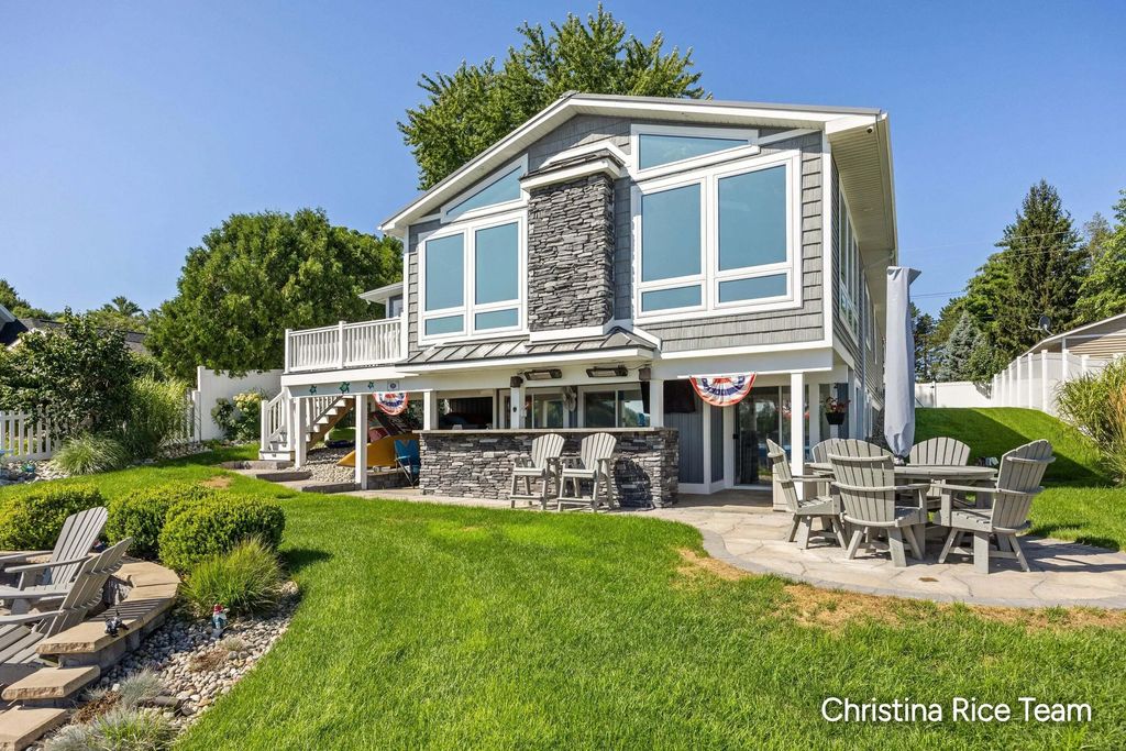 1644 N Lakeview Drive, Mears