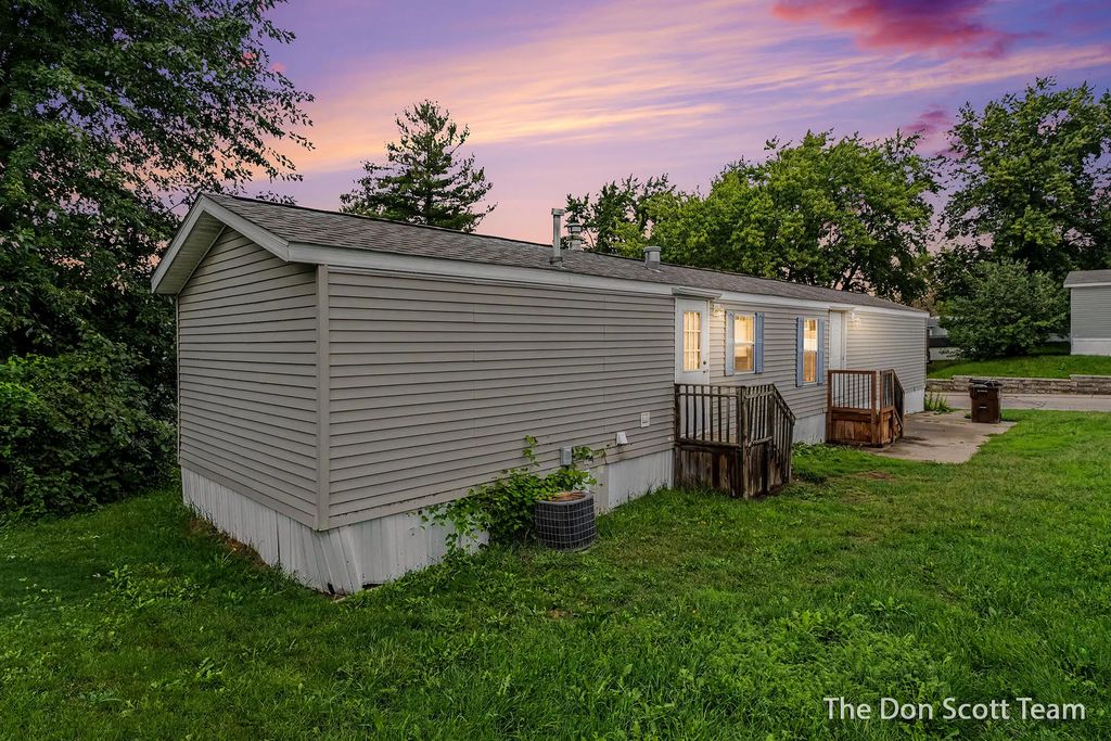 3662 Mount Blanc Street, Grand Rapids