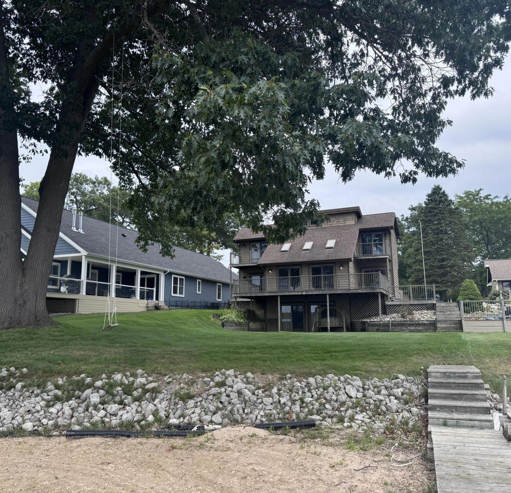 1655 Mulder Drive, Muskegon