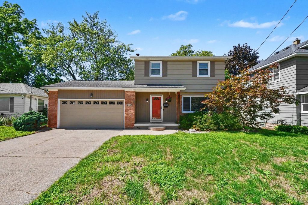 3157 Locke Avenue, Grandville