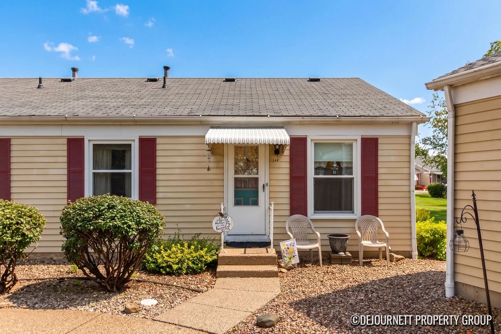 944 Village Lane 172, Jenison