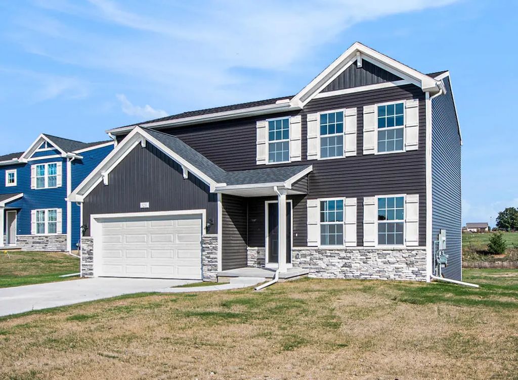 7120 Pileated Drive, Caledonia