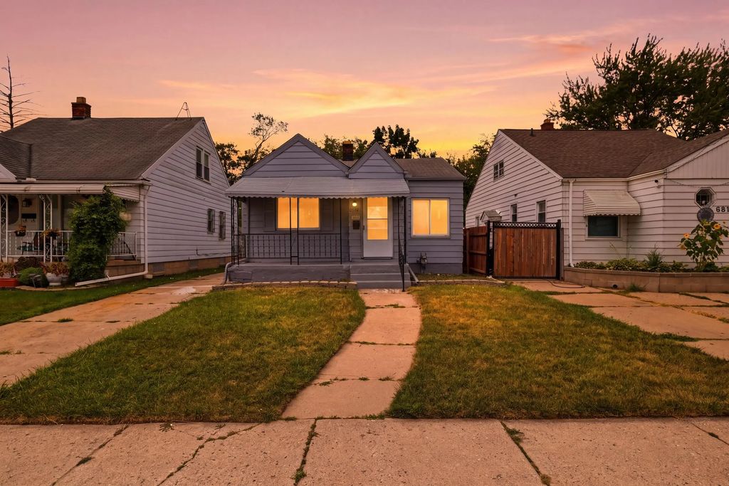 6803 Grandville Avenue, Detroit