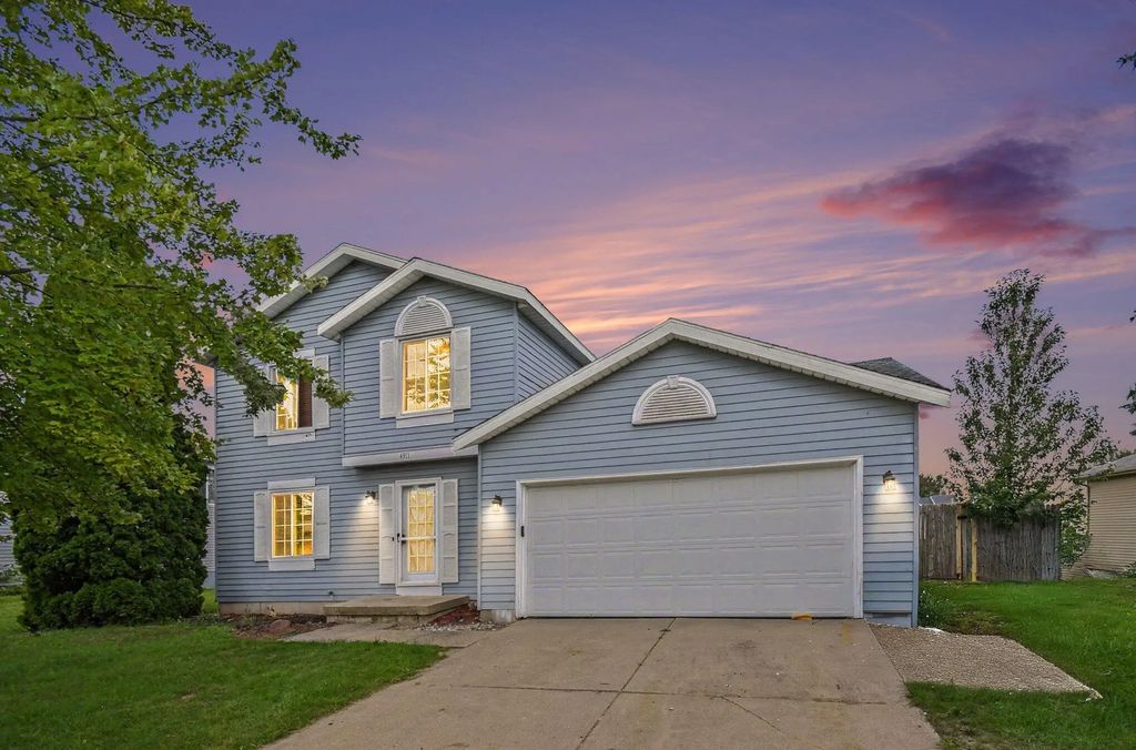 4911 Weatherstone Lane, Kentwood