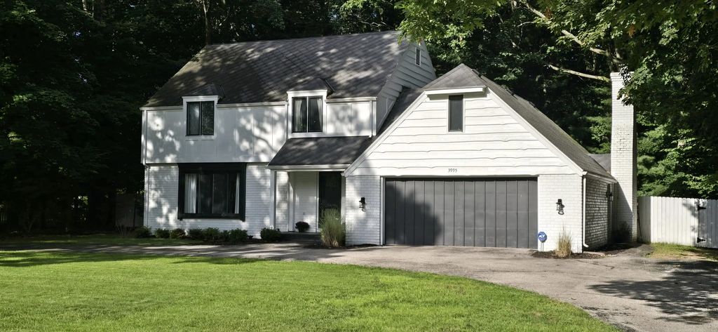 3995 Stryker Drive, Norton Shores