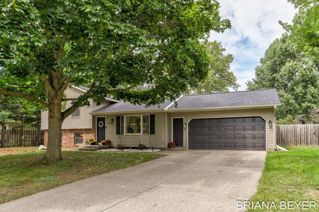 4143 Dennis Court, Hudsonville