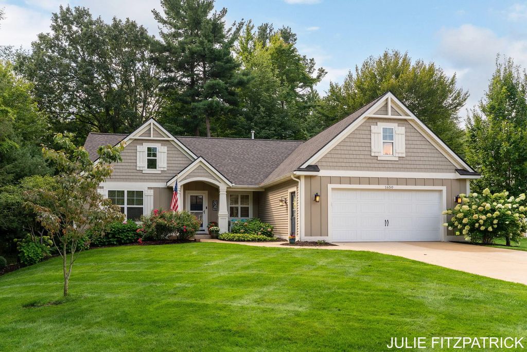 1650 Red Stem Drive, Holland
