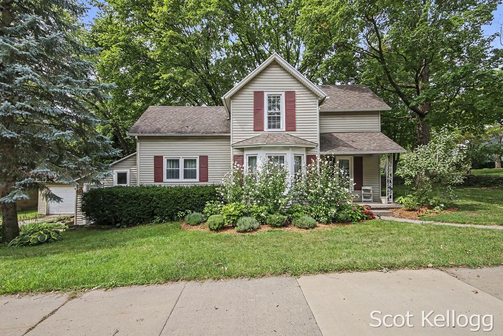 1800 Boston Street, Grand Rapids