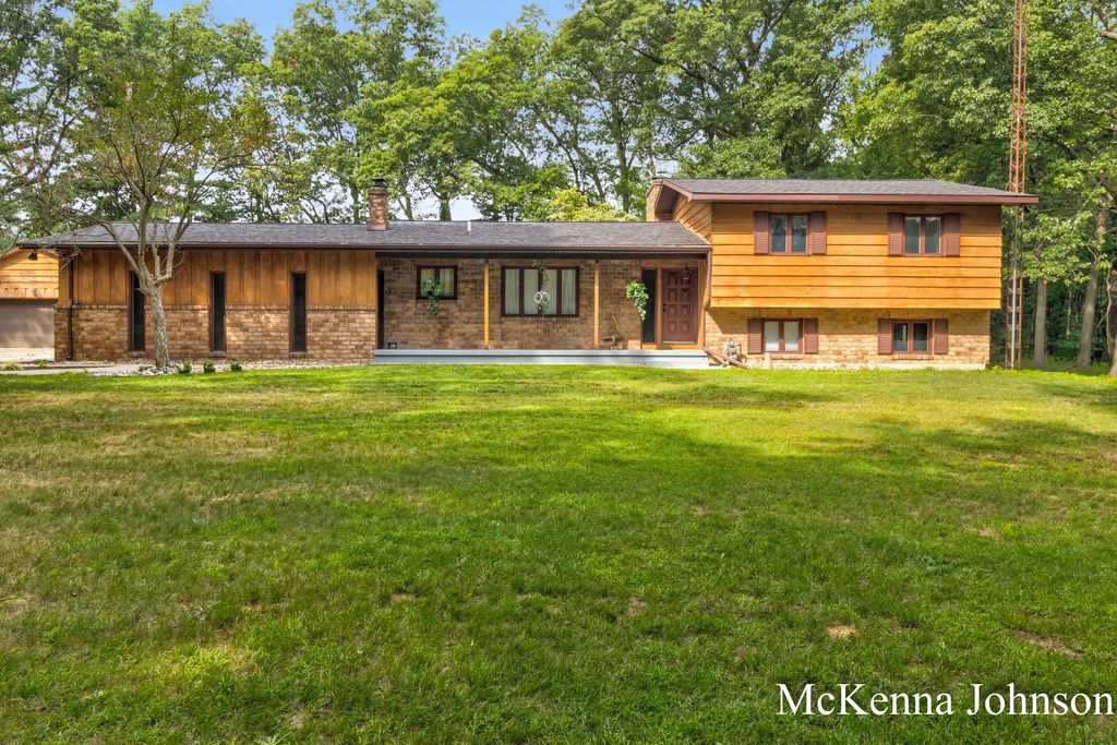 299 N Brooks Road, Muskegon