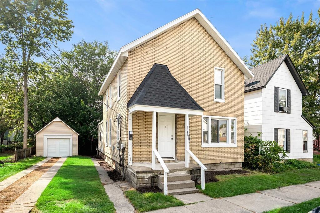 1031 Hamilton Avenue, Grand Rapids