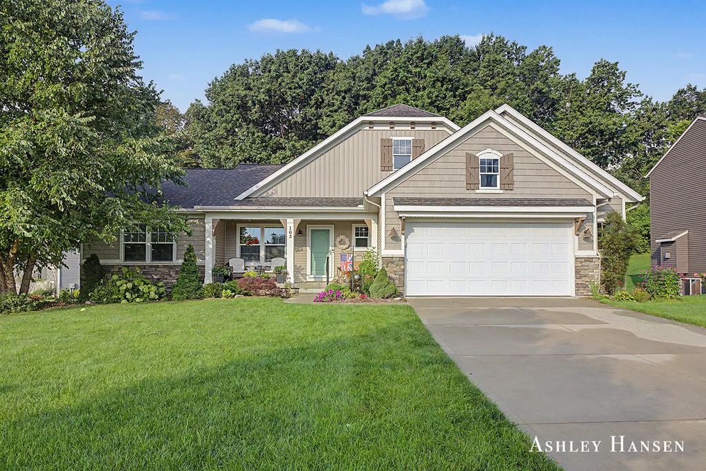 163 Dogwood Drive, Rockford