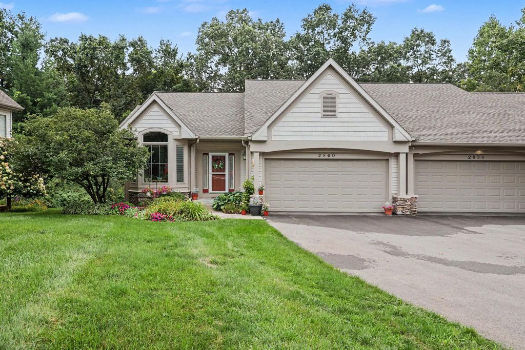 2860 Willow Ln Court, Grand Rapids