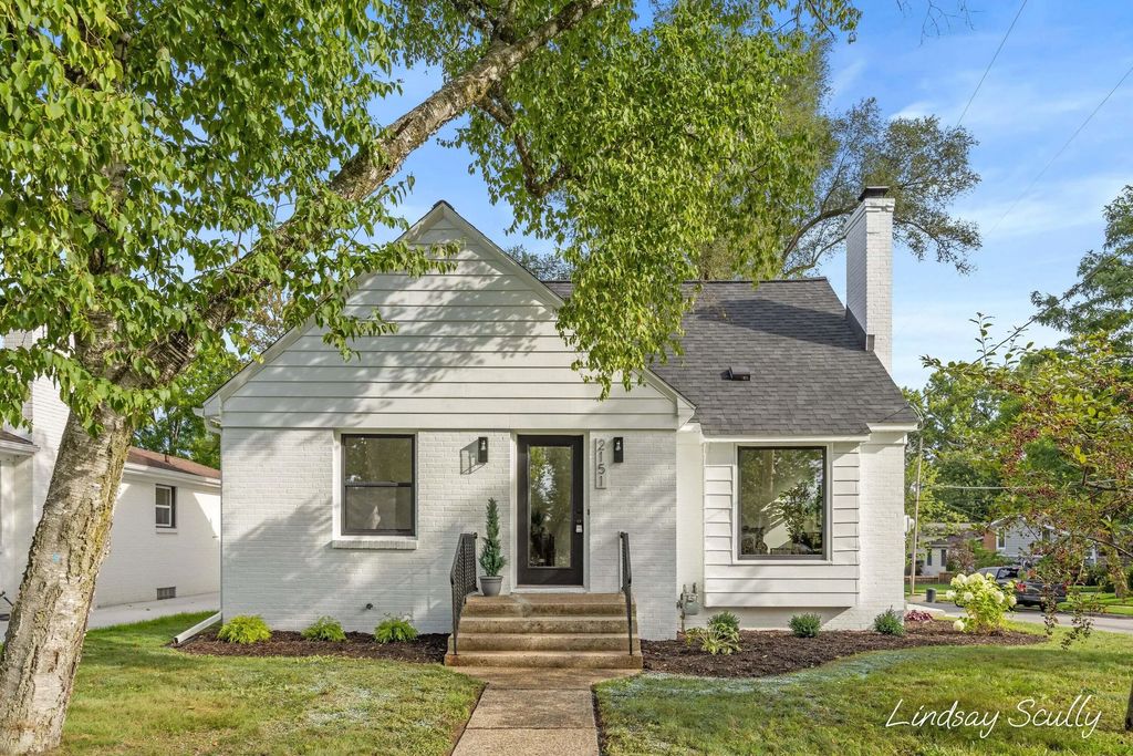 2151 Hall Street, East Grand Rapids