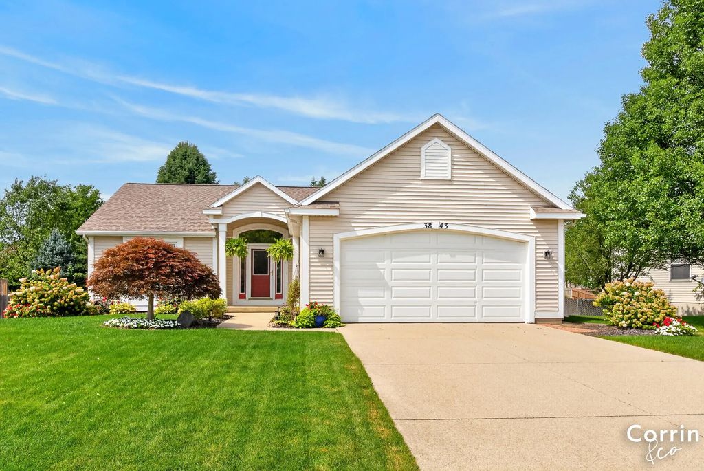 3843 Pine Meadow Drive, Holland