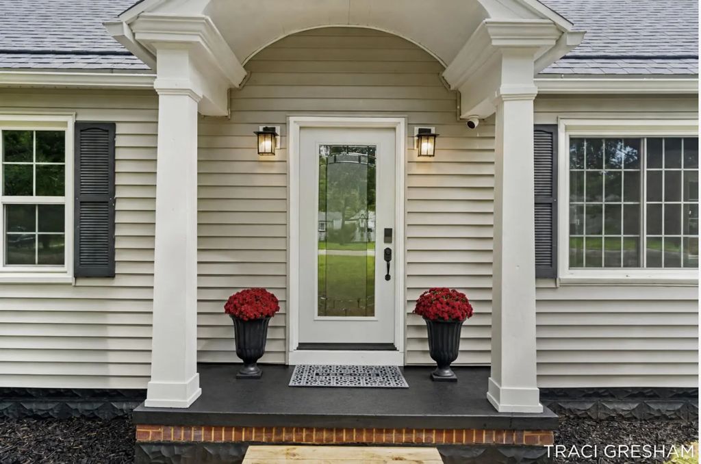 3740 Lake Harbor Road, Norton Shores