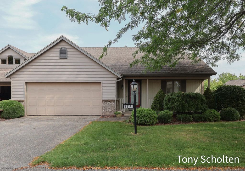6256 Springmont Drive 39, Hudsonville