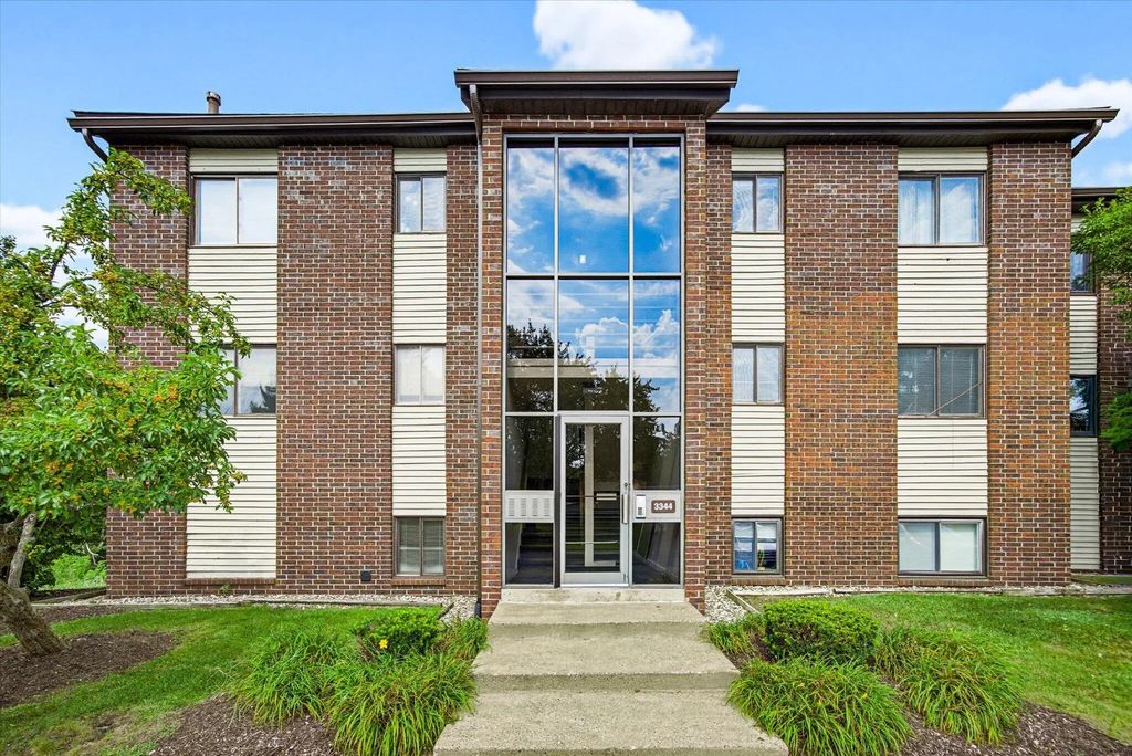 3344 Devonwood Hills, Grand Rapids