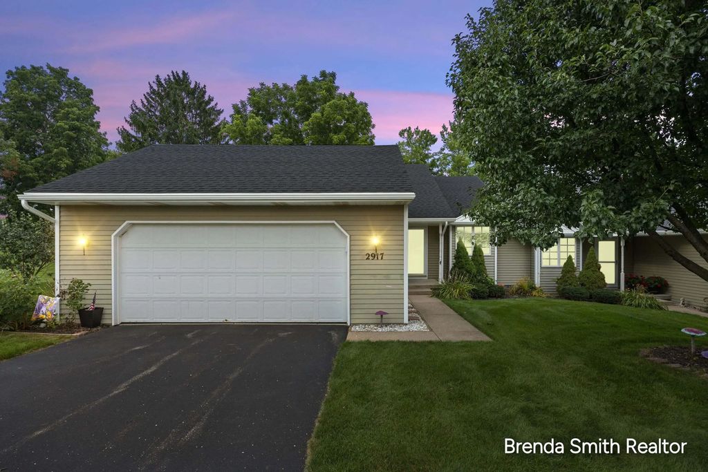 2917 Parkside Drive, Jenison