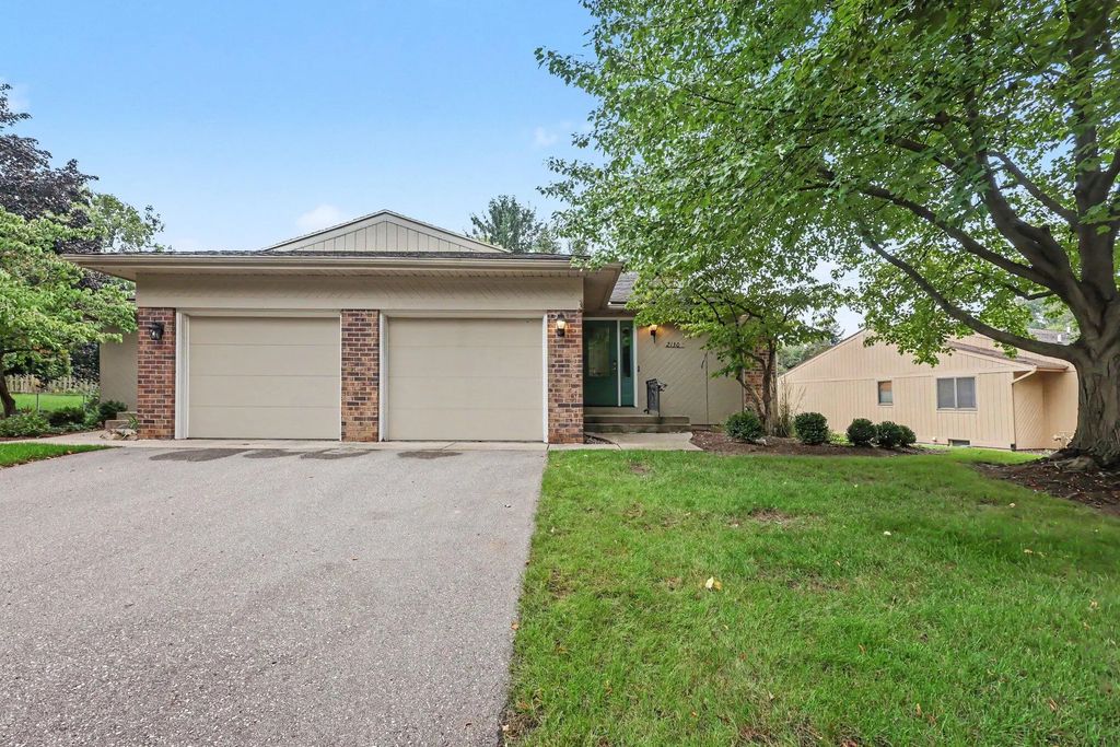 2130 Cranbrook Drive, Grand Rapids